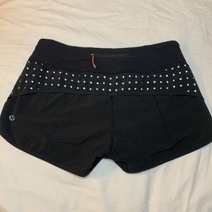 Lululemon Speed Short Black (Reflective Dots)